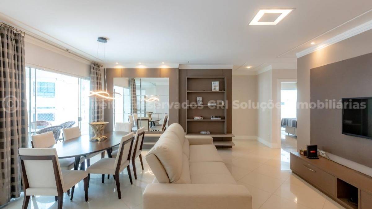 Apartamento com 3 suítes no Monte Bianco na Barra Sul em Balneário Camboriú