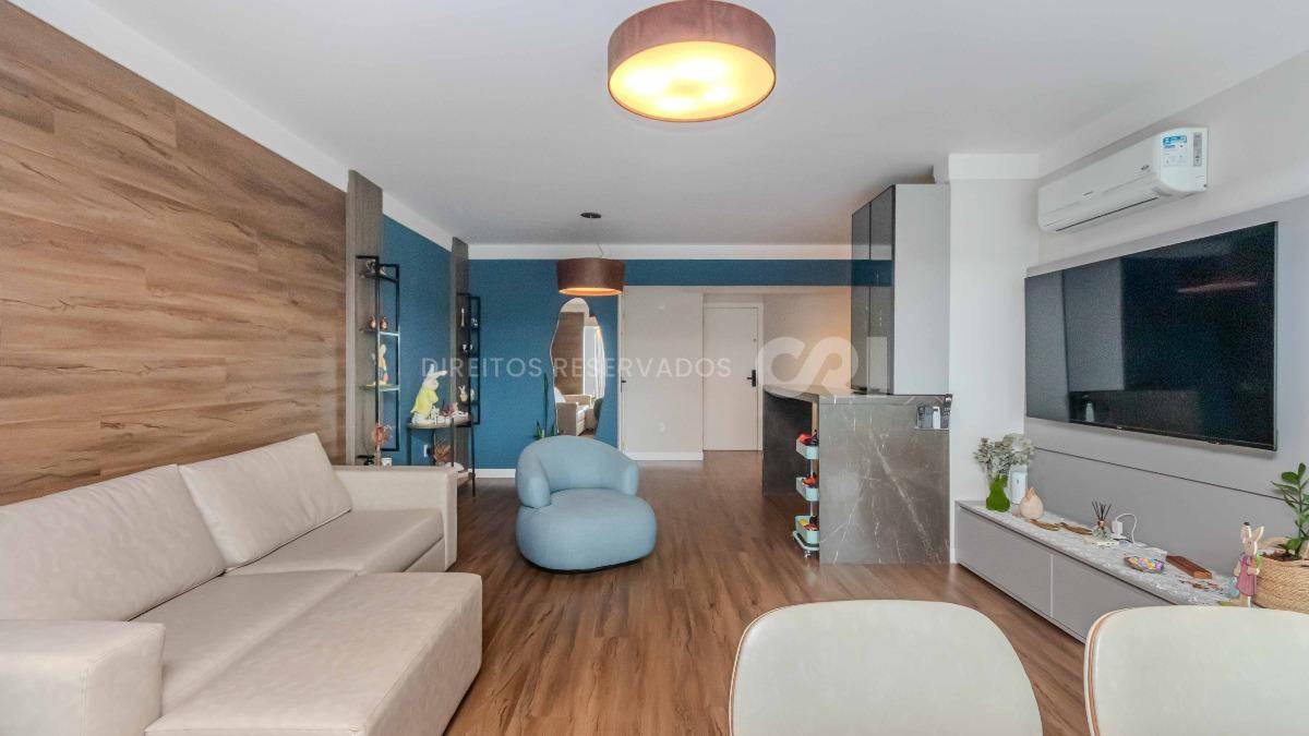 Apartamento a venda mobiliado com 3 suítes no Bellas Artes no Pioneiros em Balneário Camboriú