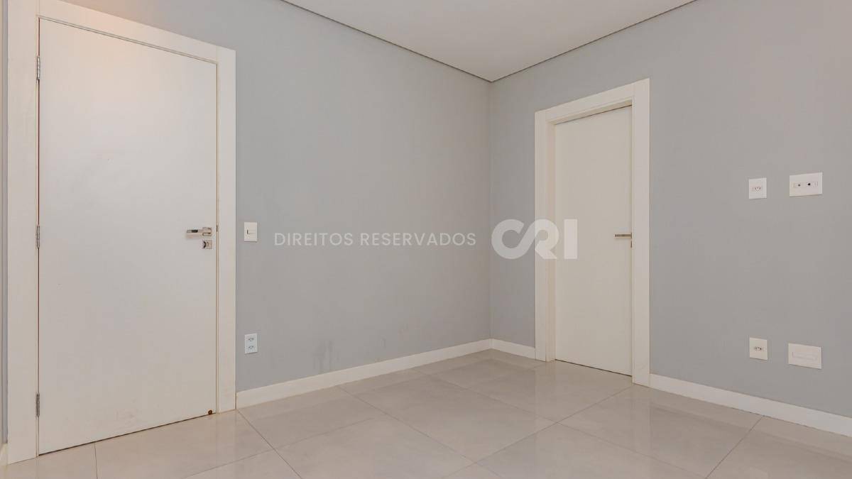 Apartamento garden com 3 suítes no Argos Residence no Centro de Balneário Camboriú