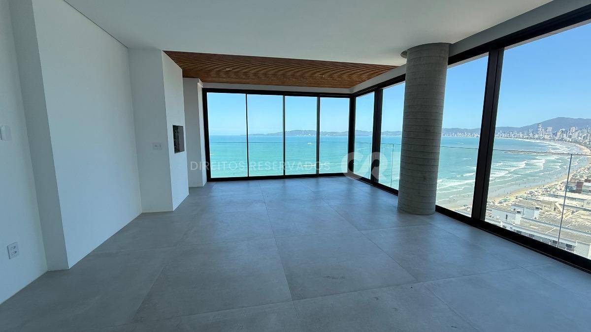 Apartamento no Edifício 143 Mayfair com 4 suítes e vista mar no Centro em Itapema