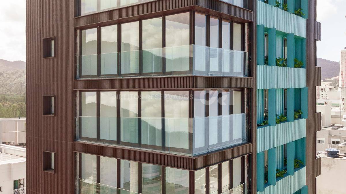 Apartamento no Edifício 143 Mayfair com 4 suítes e vista mar no Centro em Itapema