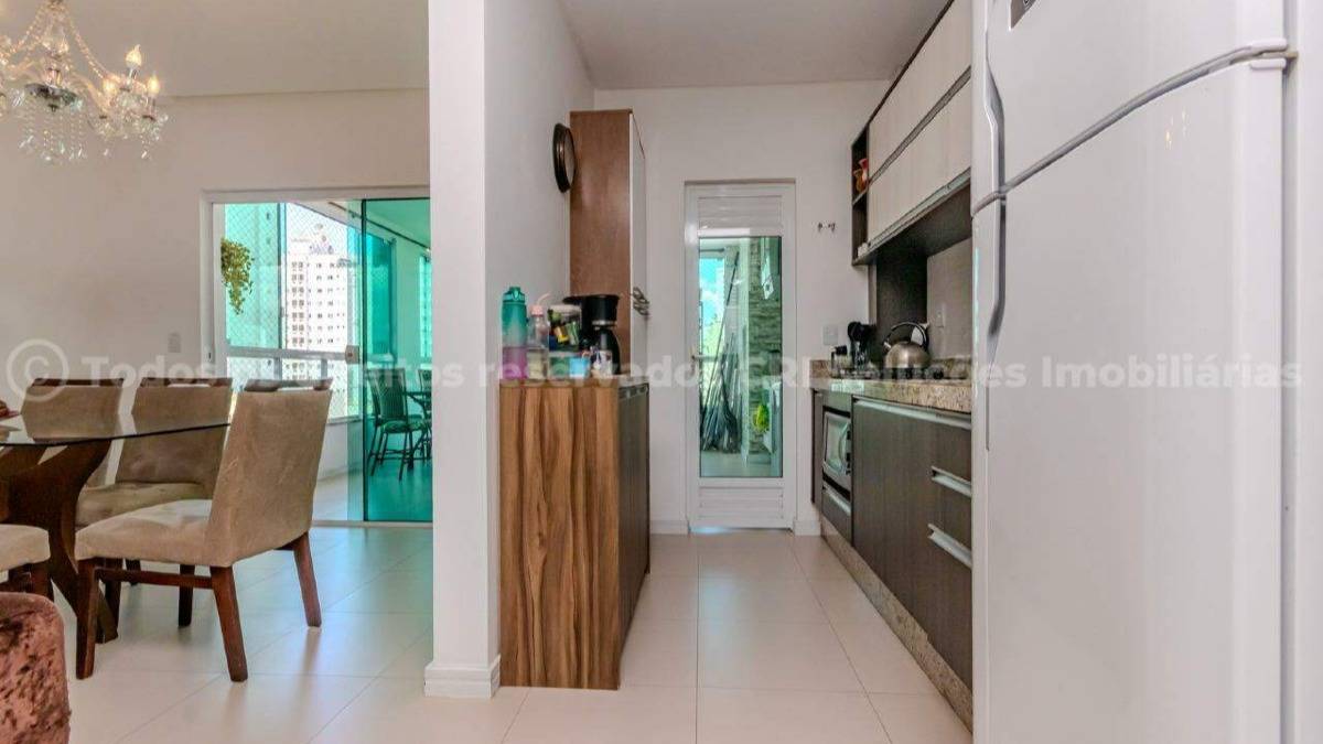 Apartamento com 2 suítes no edifício Barra Norte no Pioneiros em Balneário Camboriú