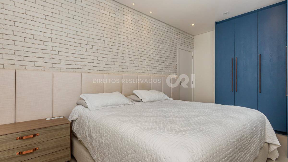 Apartamento com 3 suítes no Edifício Brava Premium na Praia Brava de Itajaí