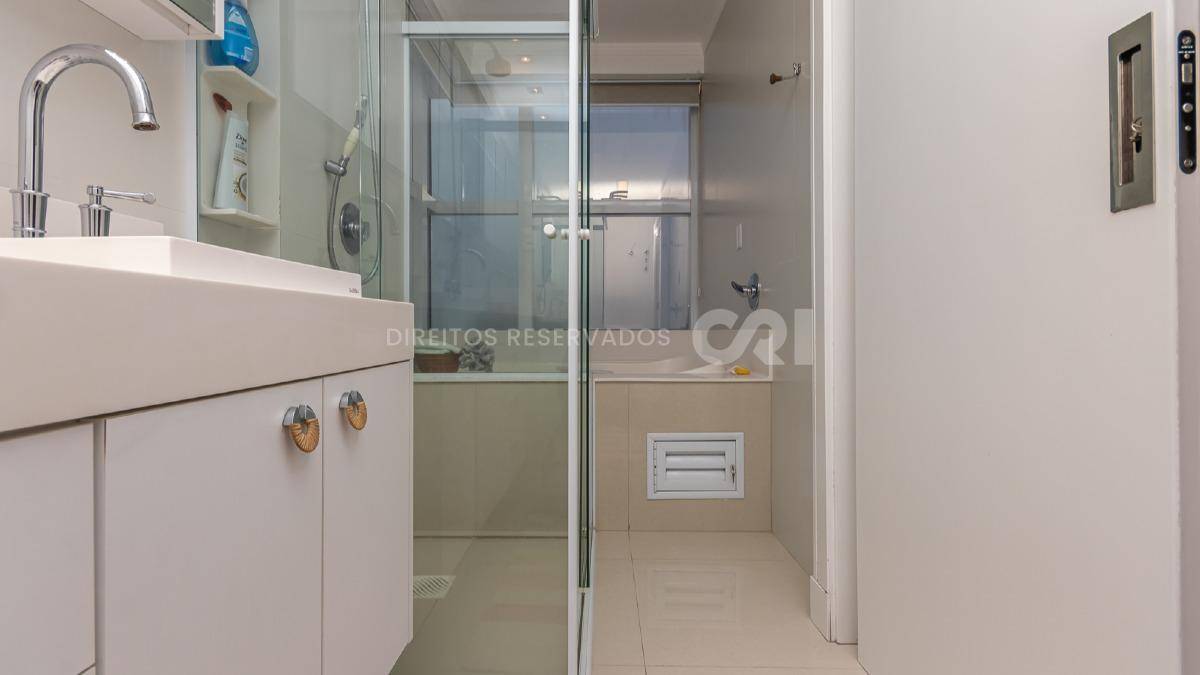 Apartamento com 3 suítes no Edifício Brava Premium na Praia Brava de Itajaí