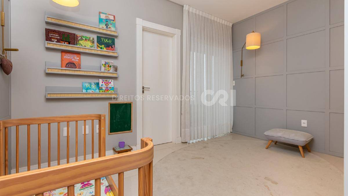 Apartamento com 3 suítes no Edifício Brava Premium na Praia Brava de Itajaí