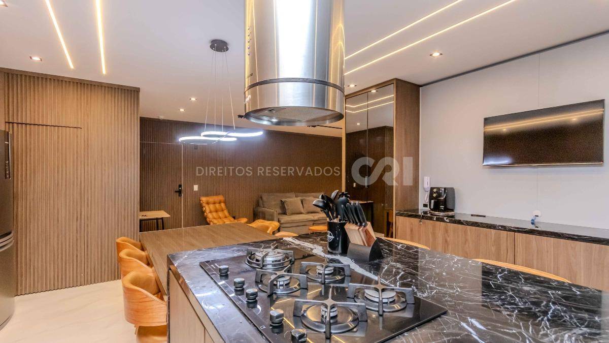 Apartamento com 2 suítes na Ilha de Maui Residence na Praia Brava em Itajaí