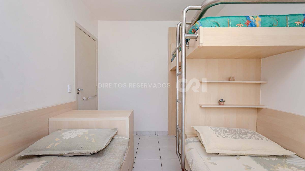 Apartamento com 2 Dormitórios no Marquês de Olinda em Balneário Camboriú no Centro