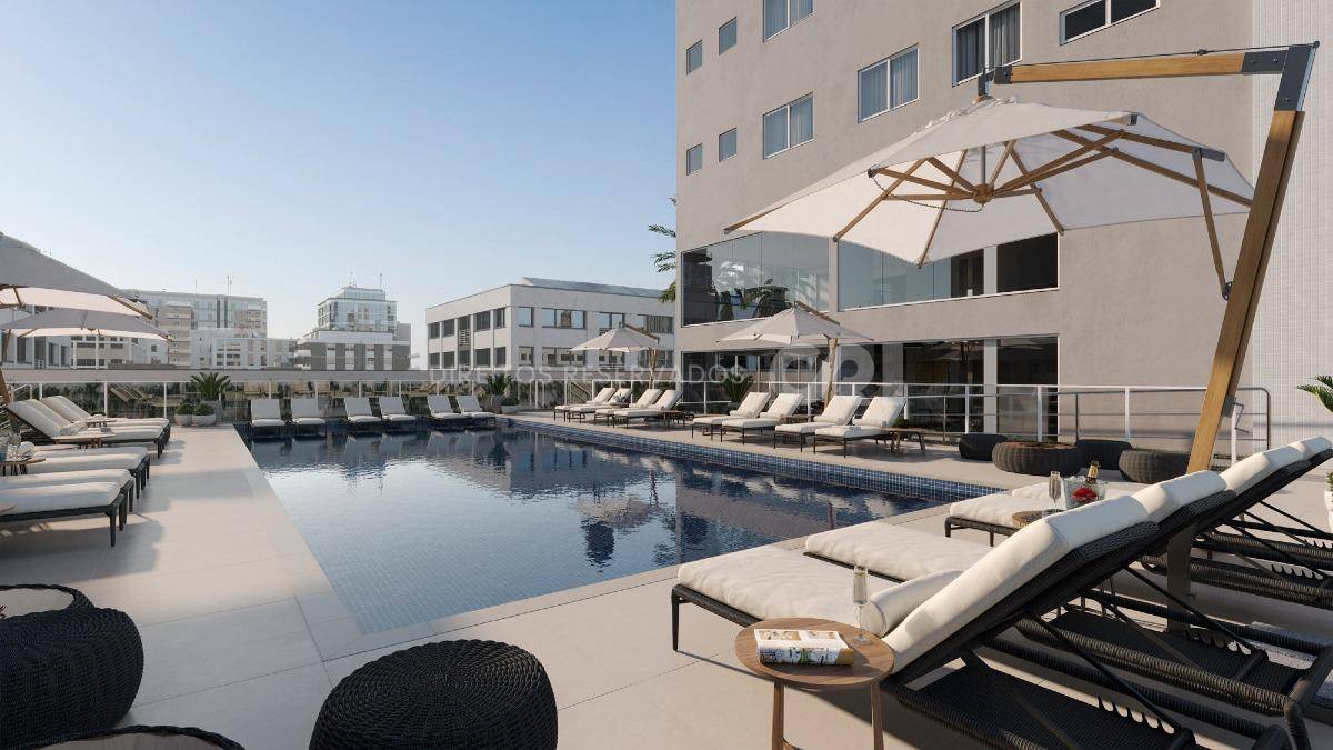 Apartamento com 3 suítes no edifício Grand Mistral na Meia Praia em Itapema