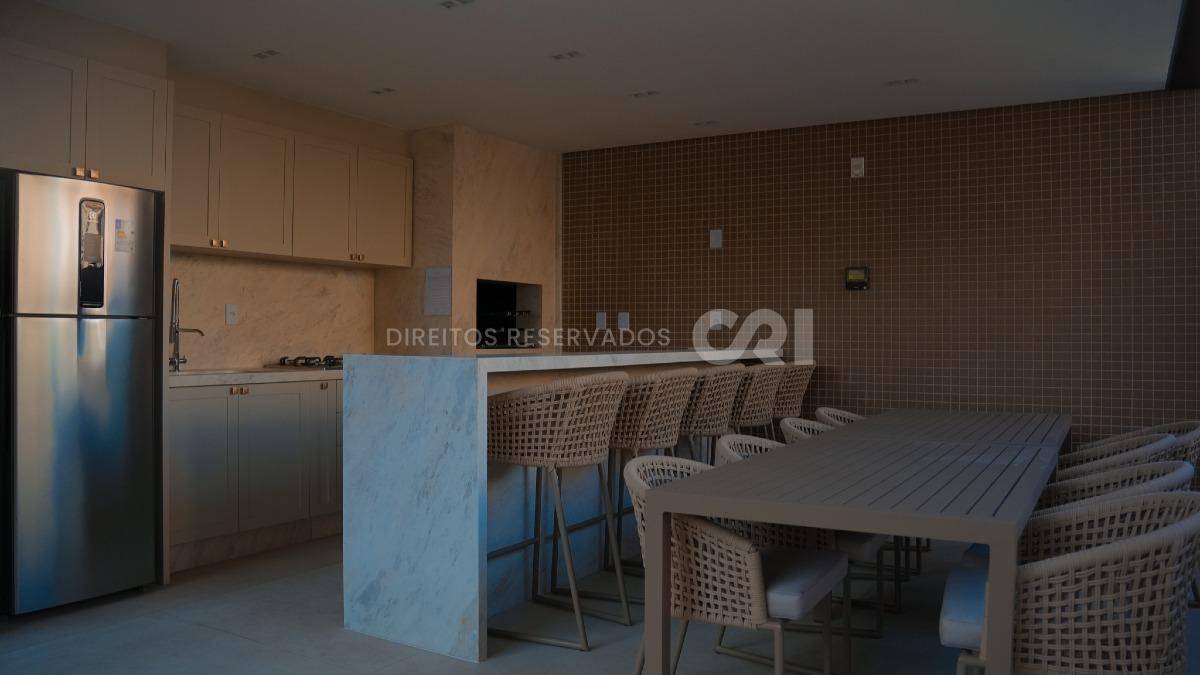 Apartamento com 2 suítes no edifício Imperial Coast no Centro em Itapema