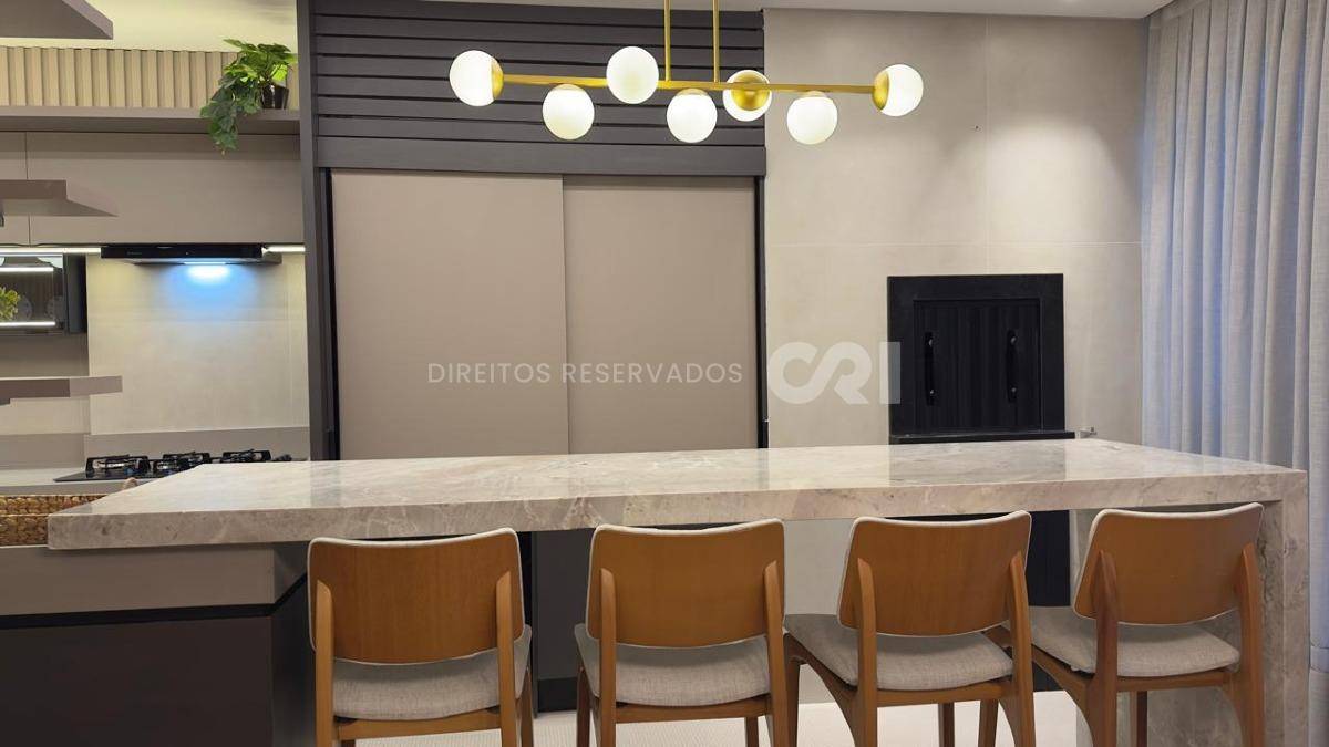 Apartamento com 3 suítes e 2 vagas no Edifício Pleniluni na Meia Praia em Itapema