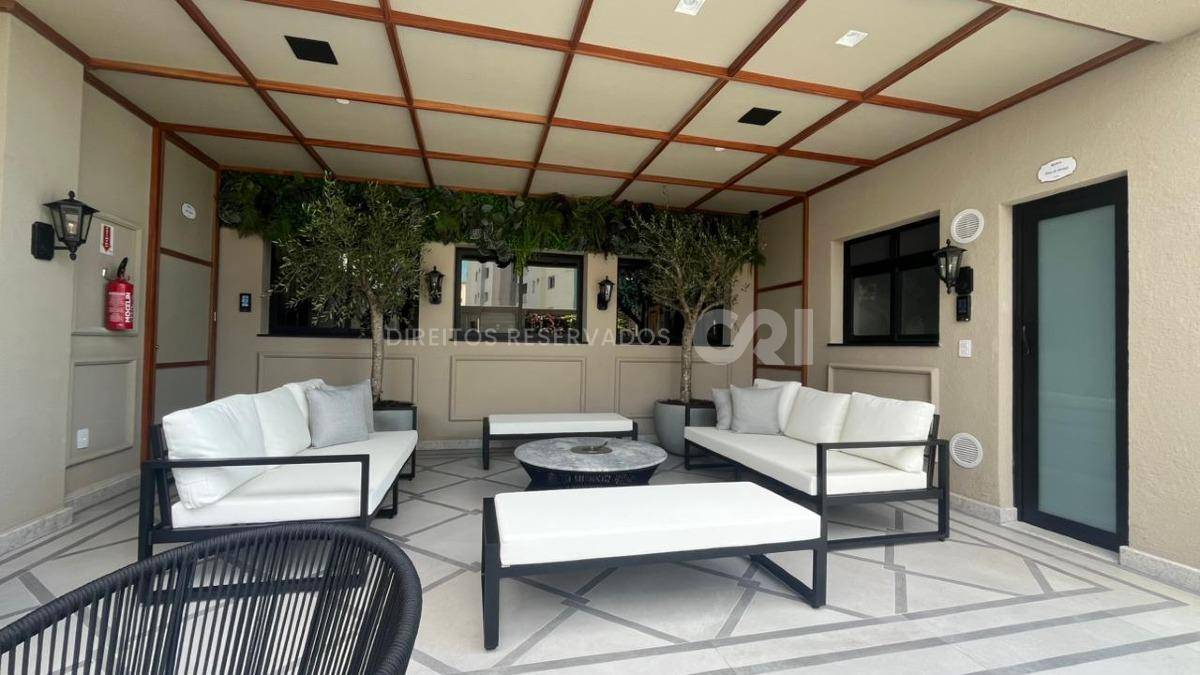 Apartamento com 4 suítes no Residencial Ristretto no Canto da Praia em Itapema