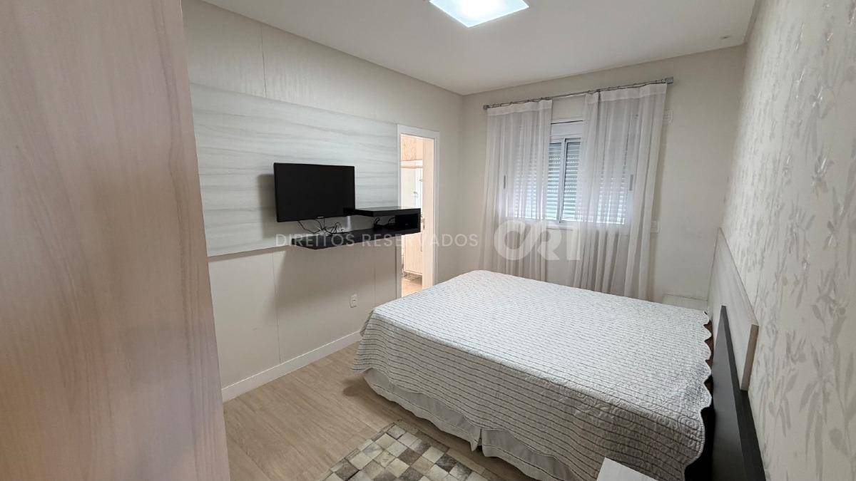 Apartamento com 3 suítes 185m² no Mar das Arábias na Meia Praia em Itapema