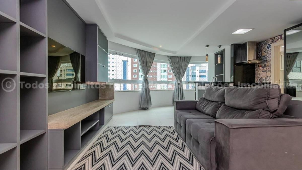 Apartamento com 2 suítes no Residencial Porto Luna no Centro em Balneário Camboriú