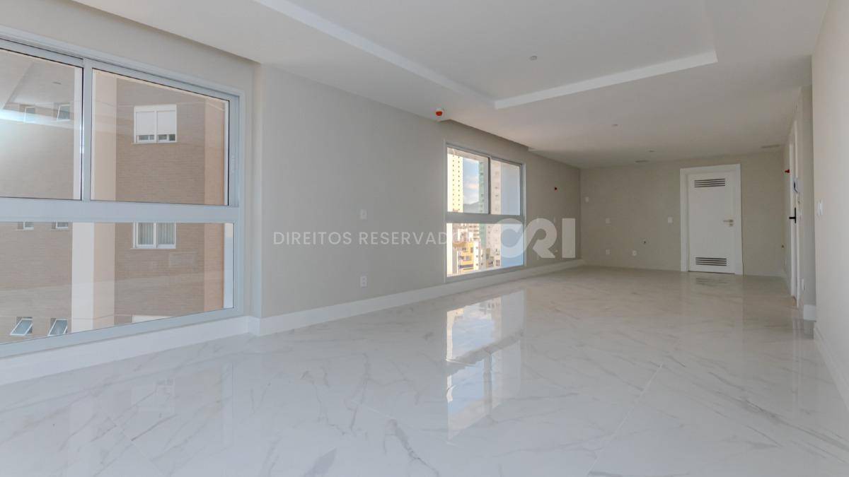 Apartamento com 4 suítes no Blue Coast Tower no Pioneiros em Balneário Camboriú