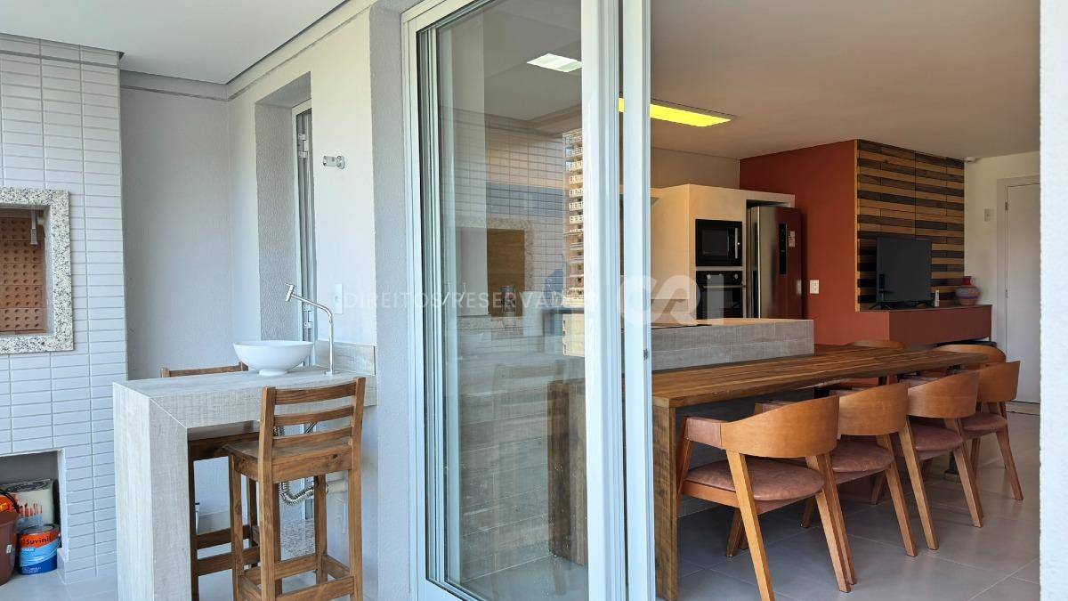 Apartamento com 3 dormitórios mobiliado no Edifício Duo na Praia Brava, Itajaí