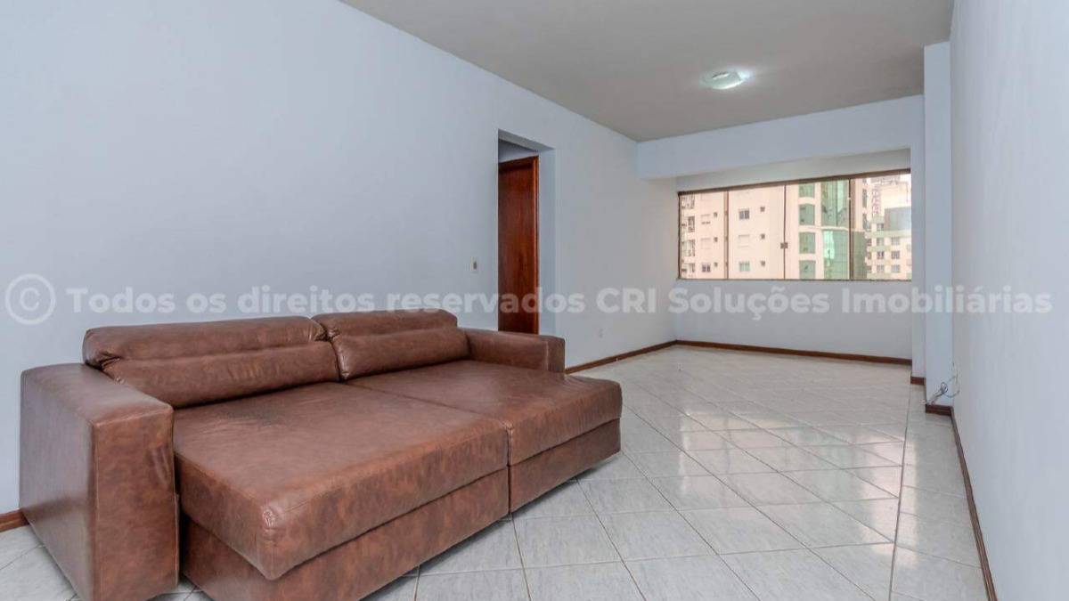 Apartamento com 2 quartos no Edifício Dom Gabriel no Centro em Balneário Camboriú