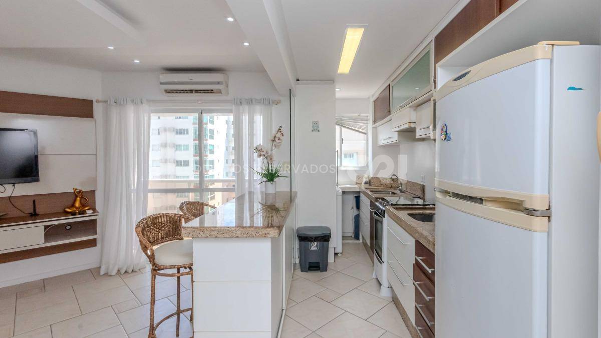 Apartamento no Edifício Marquês de Olinda no Centro de Balneário Camboriú