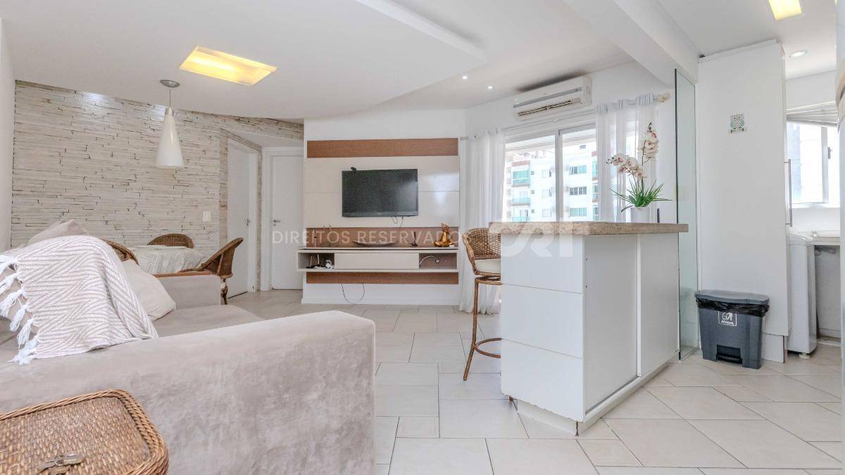 Apartamento no Edifício Marquês de Olinda no Centro de Balneário Camboriú