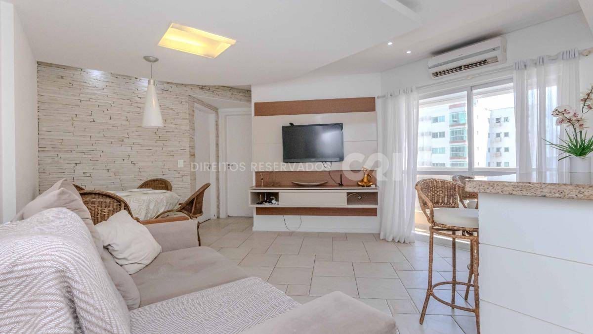 Apartamento no Edifício Marquês de Olinda no Centro de Balneário Camboriú