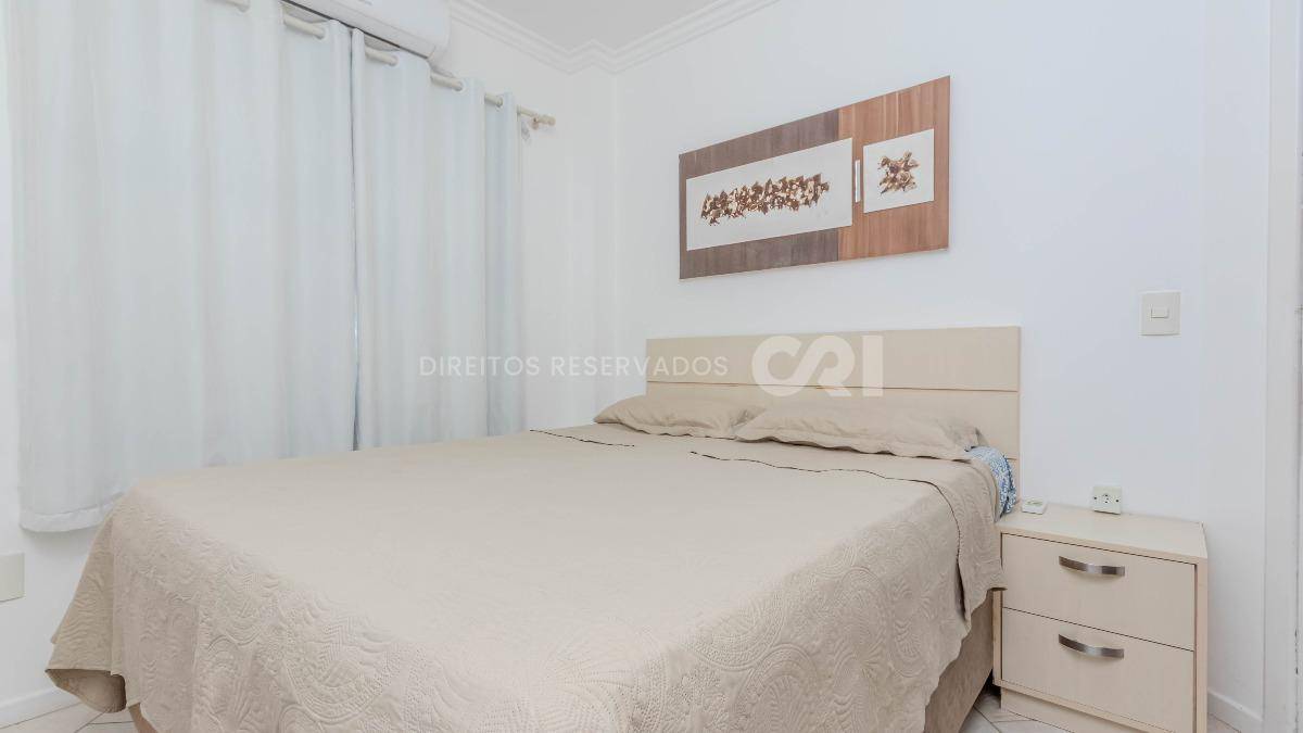 Apartamento no Edifício Marquês de Olinda no Centro de Balneário Camboriú