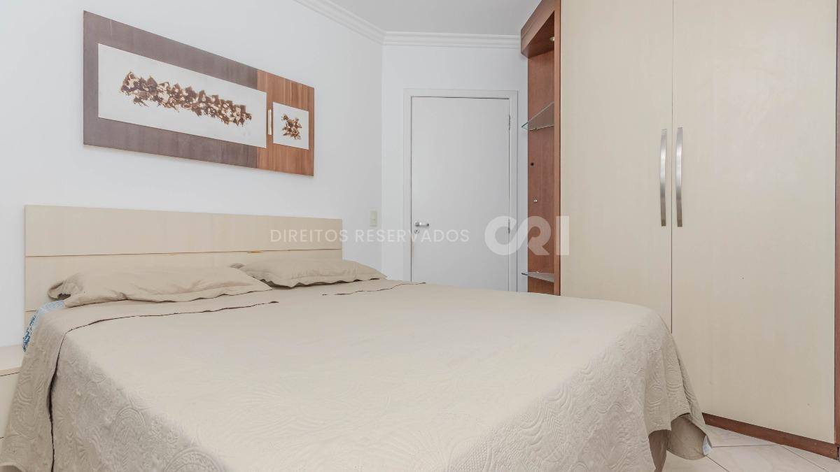 Apartamento no Edifício Marquês de Olinda no Centro de Balneário Camboriú