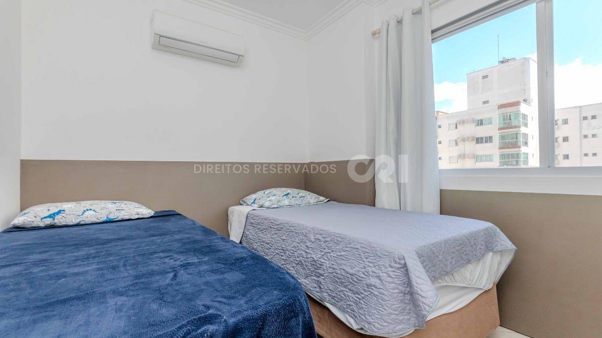 Apartamento no Edifício Marquês de Olinda no Centro de Balneário Camboriú