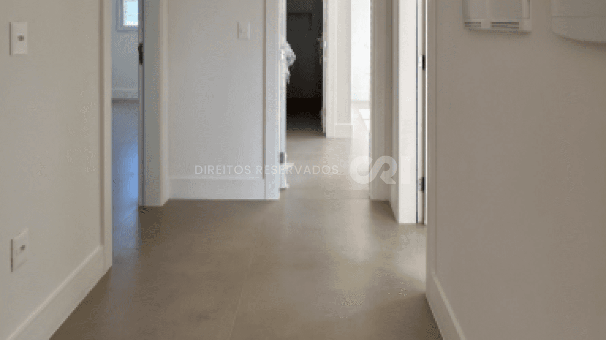 Apartamento com 3 suítes no Residencial San Telmo no Centro de Balneário Camboriú