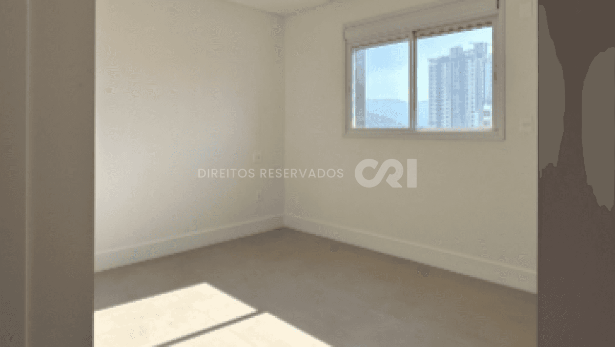 Apartamento com 3 suítes no Residencial San Telmo no Centro de Balneário Camboriú