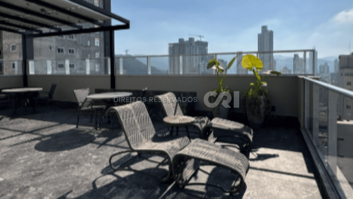 Apartamento com 3 suítes no Residencial San Telmo no Centro de Balneário Camboriú