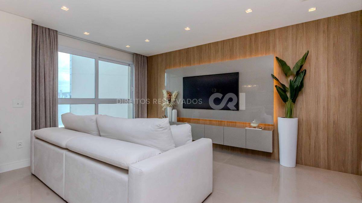 COPA: Apartamento com 3 suítes no Santé Boutique Residence no Bairro Pioneiros em Balneário Camboriú