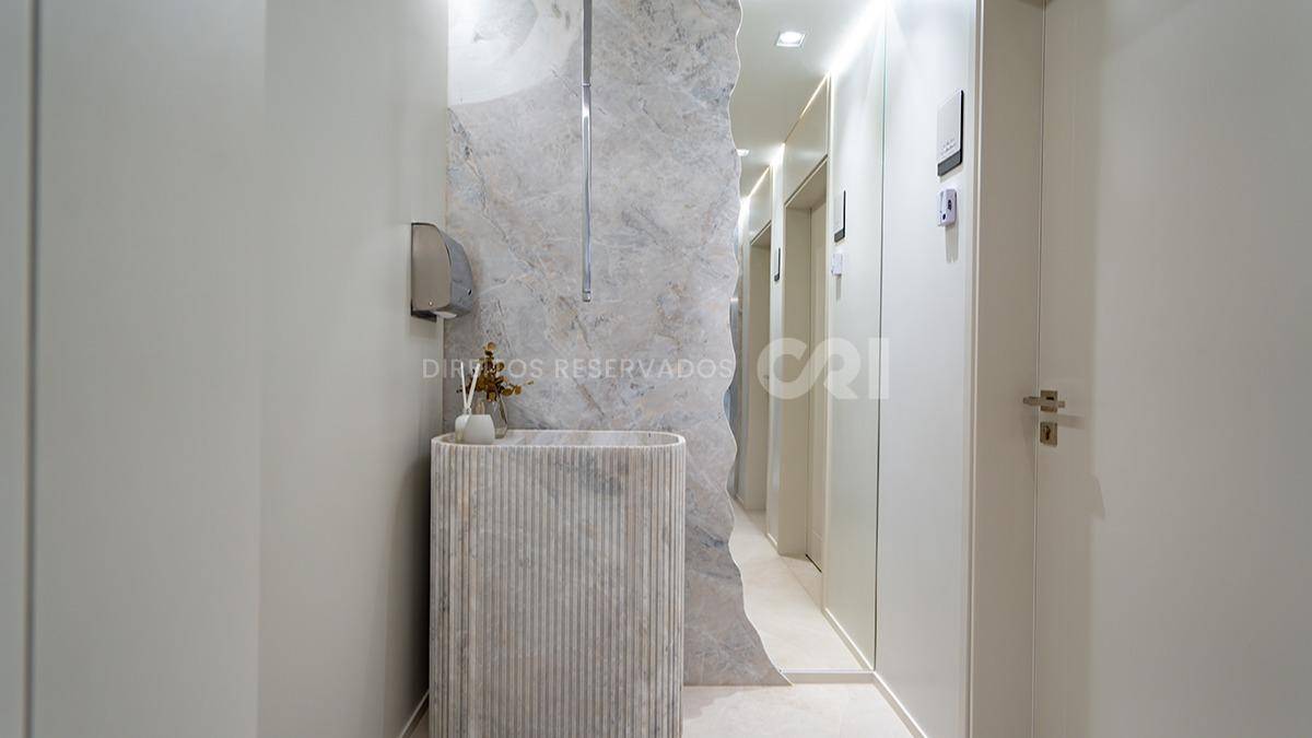 Cobertura com 505m² com 4 Suítes no Edifício Tirreno – Praia Brava, Itajaí