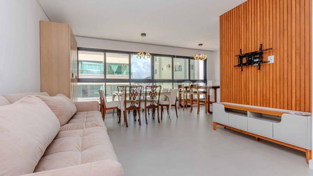Apartamento com 3 suítes no Edifício Tierra del Sol no Centro de Balneário Camboriú