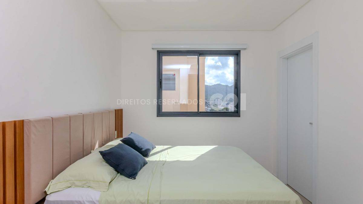 Apartamento com 3 suítes no Edifício Tierra del Sol no Centro de Balneário Camboriú