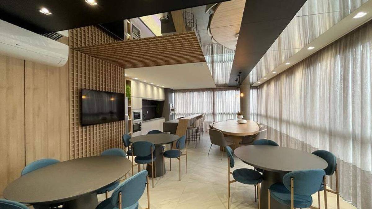 Apartamento com 3 suítes no Águas de Março na Meia Praia, Itapema