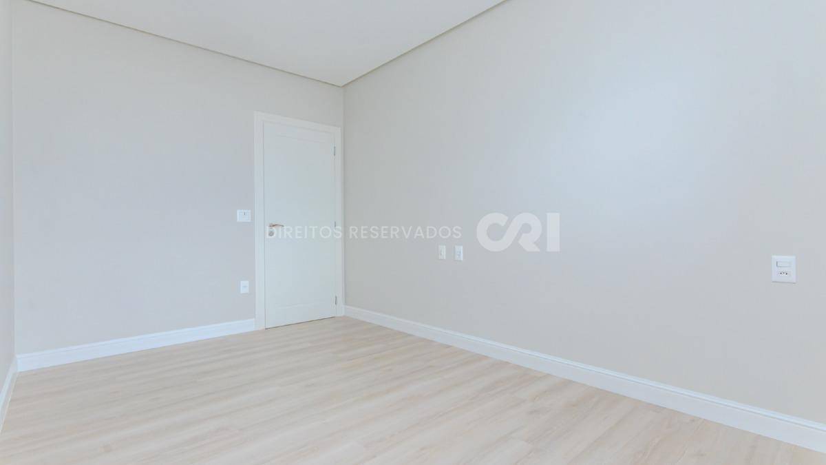 Apartamento com 4 suítes no La Belle Tour no Centro de Balneário Camboriú