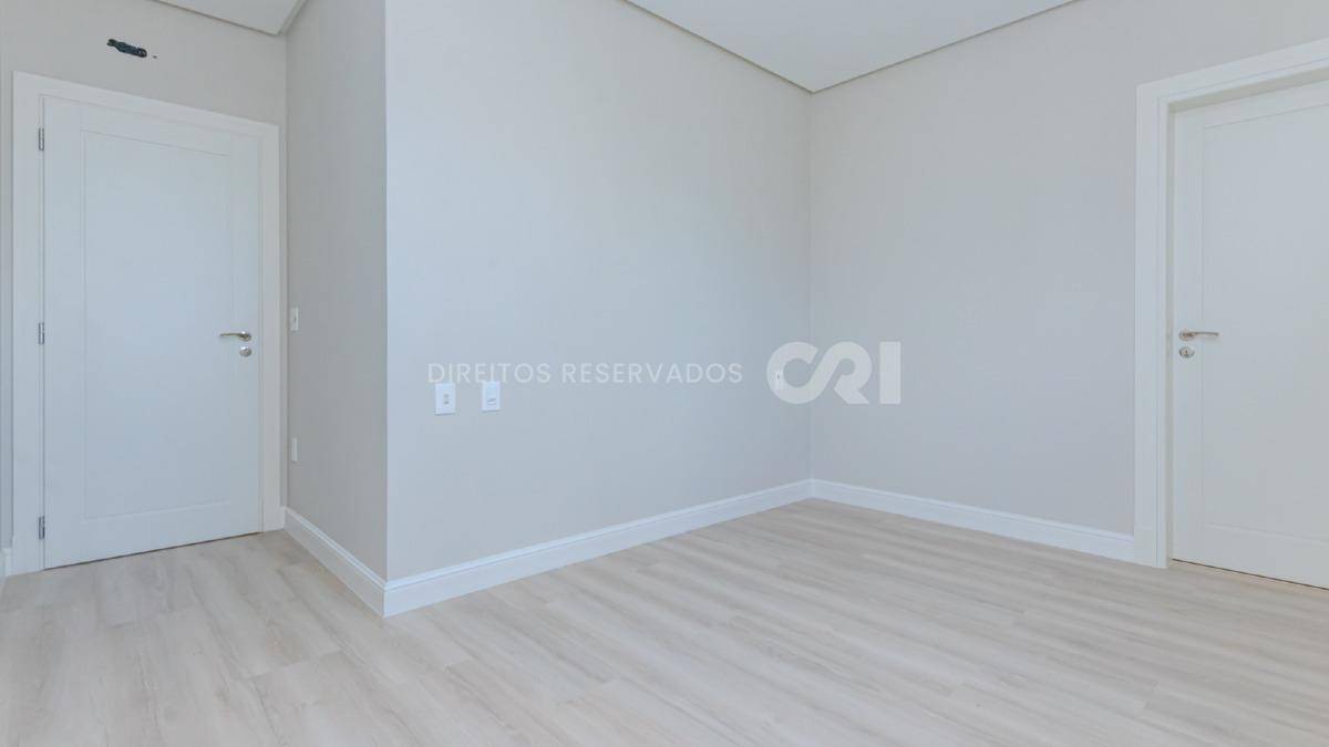 Apartamento com 4 suítes no La Belle Tour no Centro de Balneário Camboriú