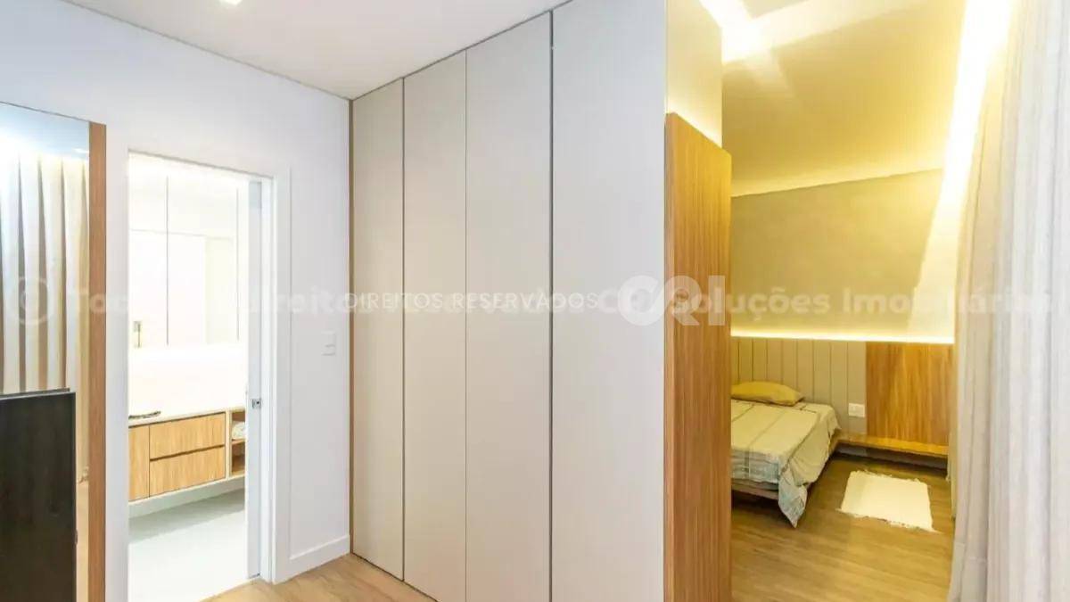 Cobertura com 4 suítes no Edifício Dresden no Centro de Balneário Camboriú