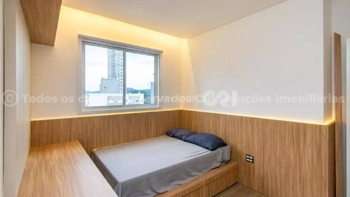 Cobertura com 4 suítes no Edifício Dresden no Centro de Balneário Camboriú
