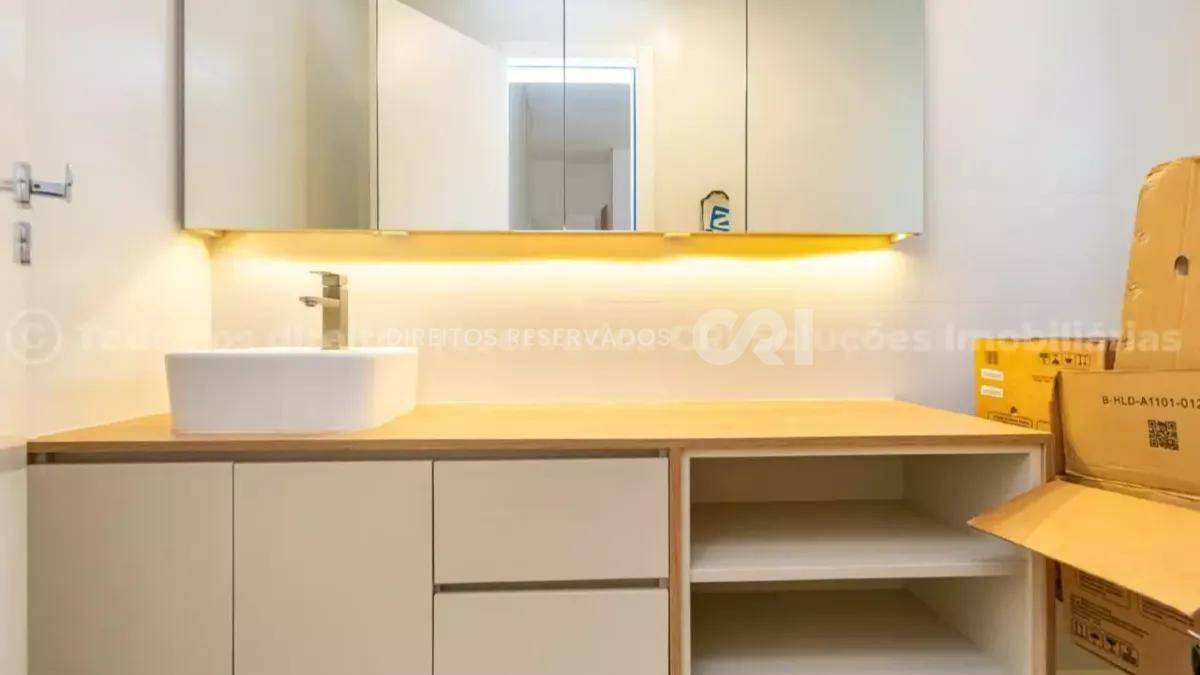 Cobertura com 4 suítes no Edifício Dresden no Centro de Balneário Camboriú