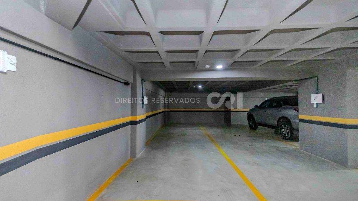 Apartamento com 4 suítes no Empire Residence no Pioneiros em Balneário Camboriú