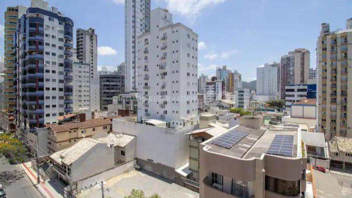 Cobertura duplex no Residencial Costa Bella com 4 dormitórios no Centro Balneário Camboriú