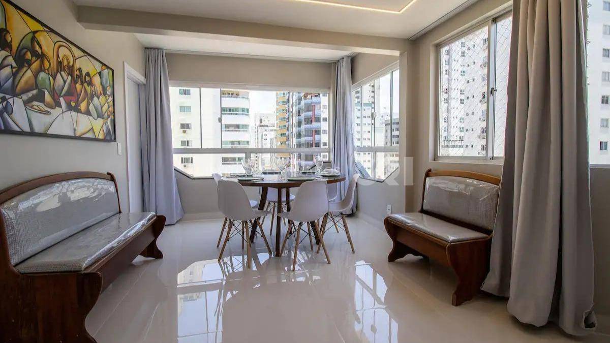 Cobertura duplex no Residencial Costa Bella com 4 dormitórios no Centro Balneário Camboriú
