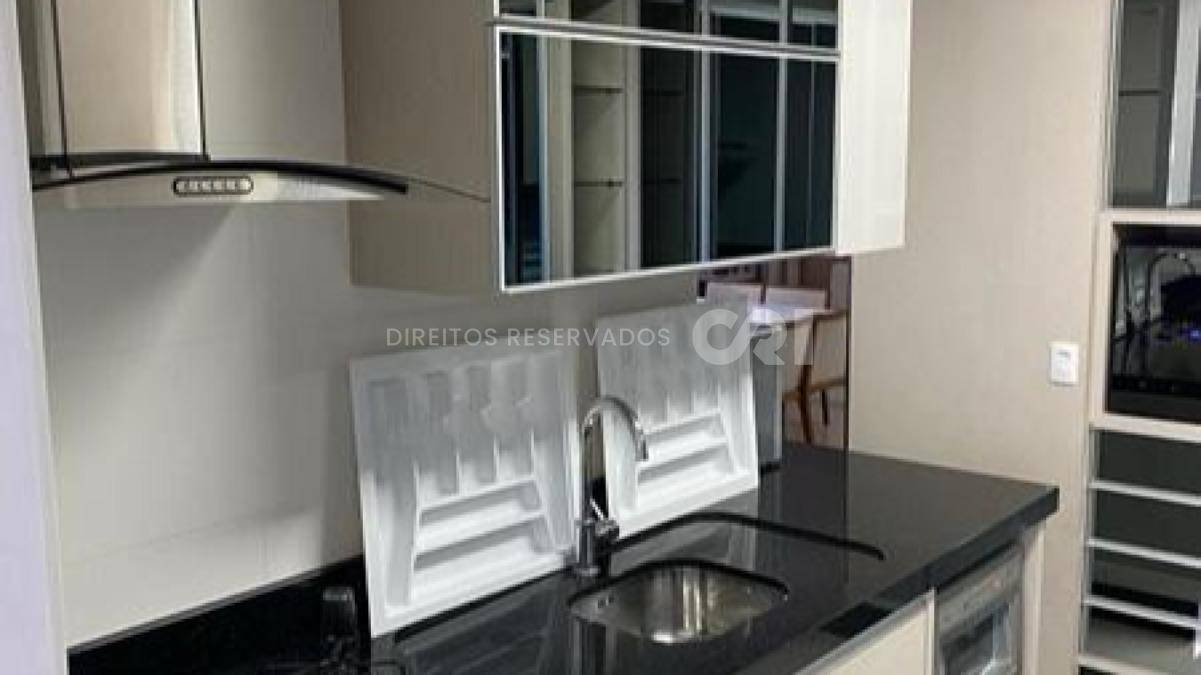 Apartamento com 4 suítes no Edifício Villa Castelli no Centro de Balneário Camboriú