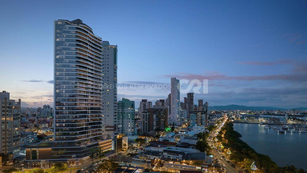 Apartamento com 4 dormitórios no Edifício Sun Park no Fazenda, Itajaí