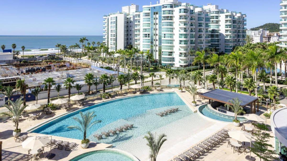 Apartamento com 3 Suítes na Reserva Figueira Brava Beach na Praia Brava em Itajaí