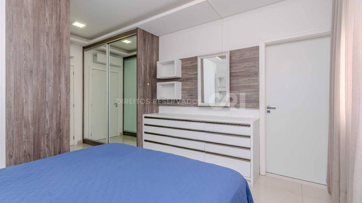 Apartamento mobiliado com 4 suítes no edifício Luana Delagnello em Meia Praia, Itapema