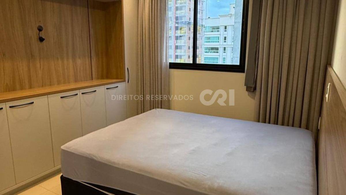 Apartamento com 3 suítes no Verita Residence na Meia Praia em Itapema