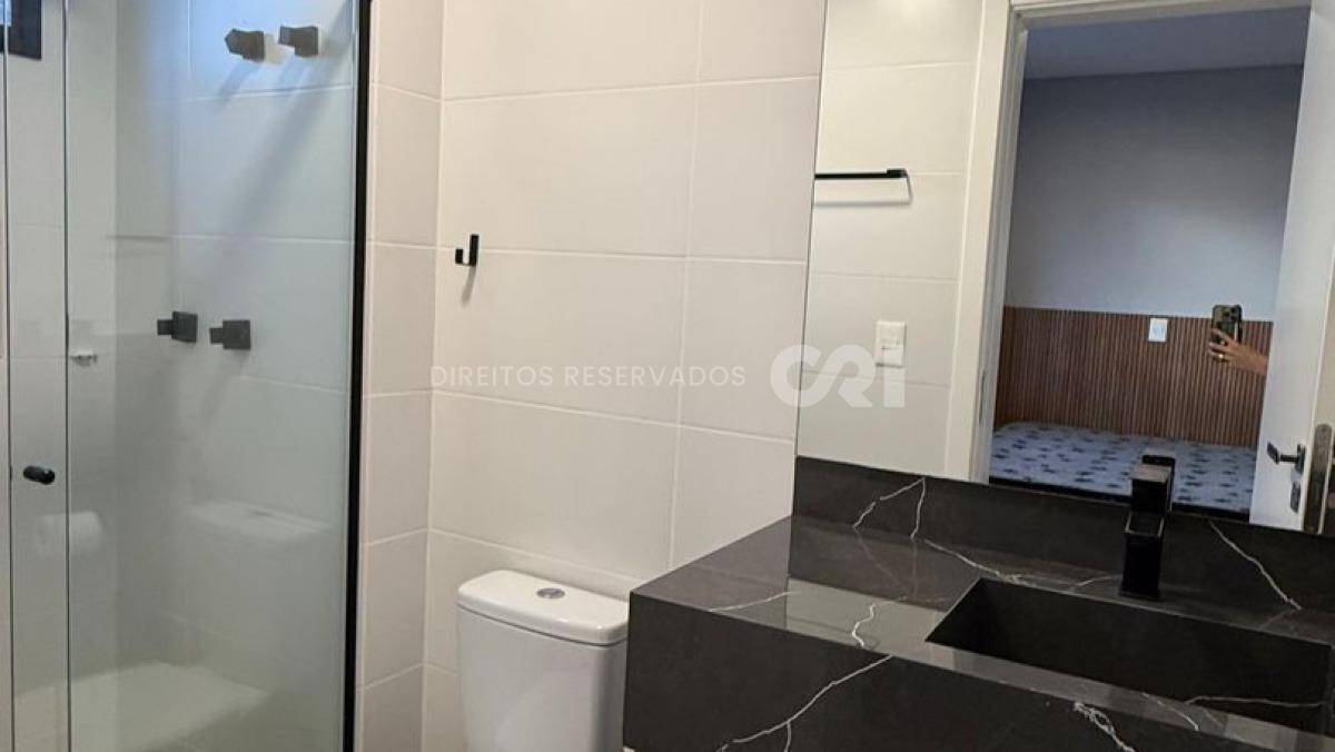 Apartamento com 3 suítes no Verita Residence na Meia Praia em Itapema