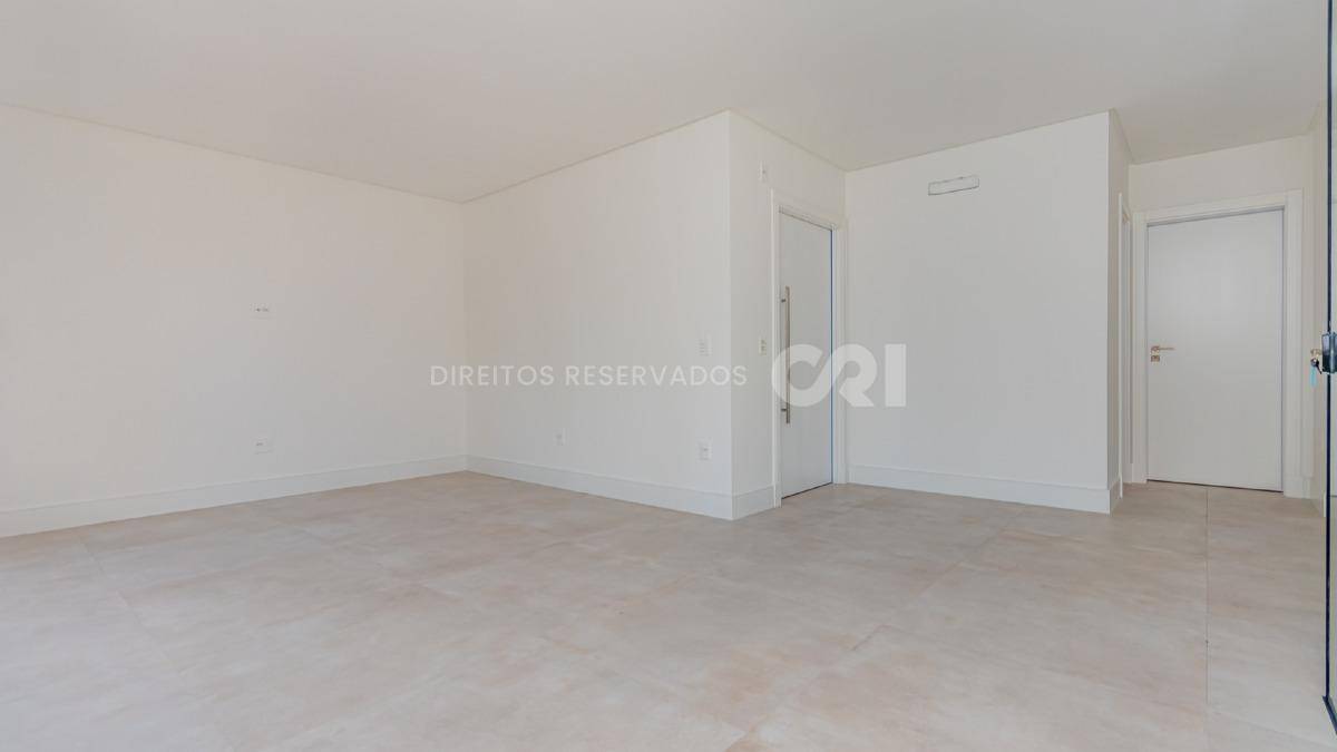 COPA: Apartamento com 3 suítes no Fiori del Mare Residenziale na Meia Praia em Itapema