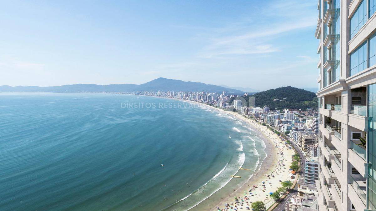 Apartamento com 4 suítes no Number One Tower Frente Mar no Centro em Itapema